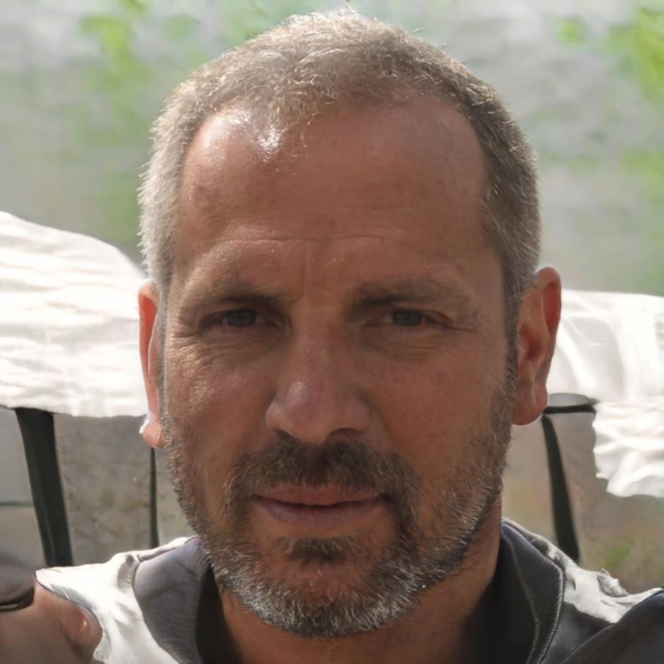 Portrait de Malik, étudiant marocain en informatique